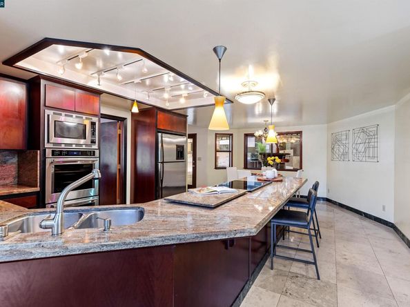 39 Mira Loma Rd, Orinda CA 94563