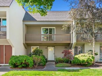 3027 Alta Vista