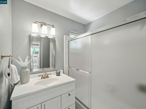 14 Lucille Way, Orinda CA 94563