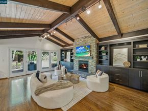 14 Lucille Way, Orinda CA 94563
