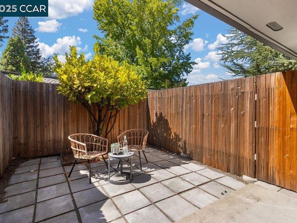 1932 Ptarmigan Dr 3, Walnut Creek CA 94595