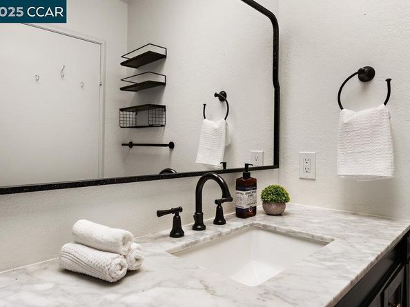 1932 Ptarmigan Dr 3, Walnut Creek CA 94595