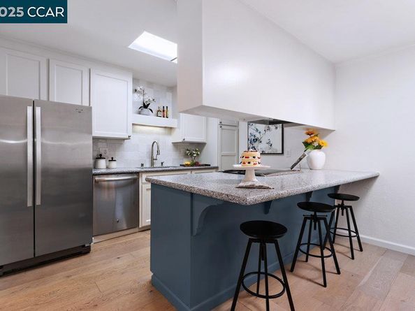 1932 Ptarmigan Dr 3, Walnut Creek CA 94595