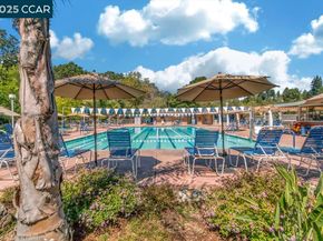 1932 Ptarmigan Dr 3, Walnut Creek CA 94595