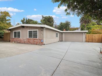 636 Pebble Dr
