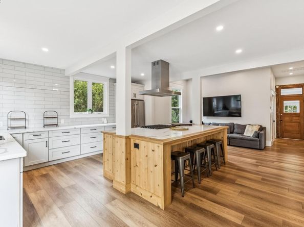 9635 Dublin Canyon Rd, Castro Valley CA 94552