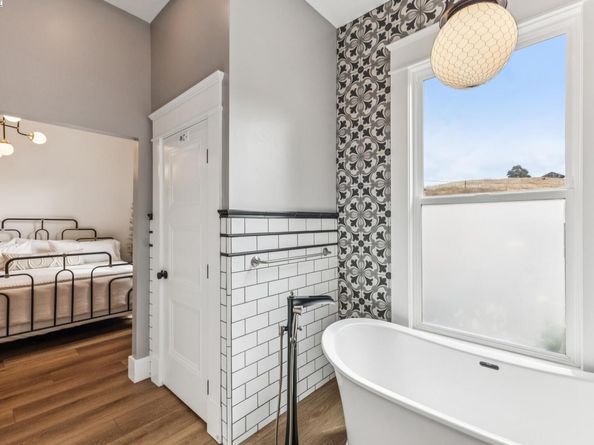 9635 Dublin Canyon Rd, Castro Valley CA 94552