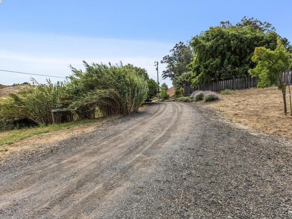 9635 Dublin Canyon Rd, Castro Valley CA 94552