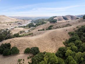 9635 Dublin Canyon Rd, Castro Valley CA 94552