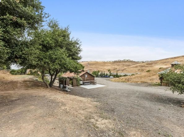 9635 Dublin Canyon Rd, Castro Valley CA 94552