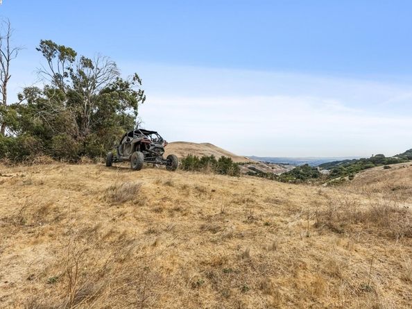 9635 Dublin Canyon Rd, Castro Valley CA 94552