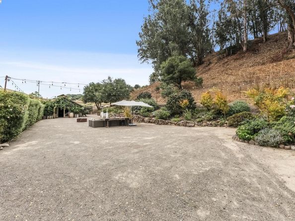 9635 Dublin Canyon Rd, Castro Valley CA 94552