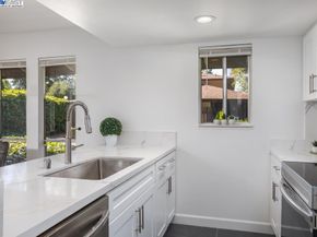 5470 Roundtree Dr F, Concord CA 94521