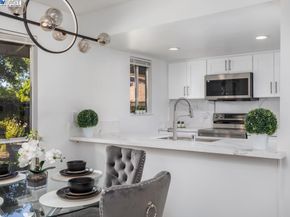 5470 Roundtree Dr F, Concord CA 94521