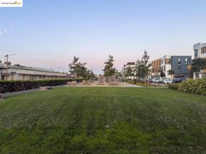 2048 Starling Ln, Alameda CA 94501