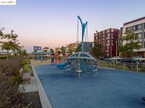 2048 Starling Ln, Alameda CA 94501