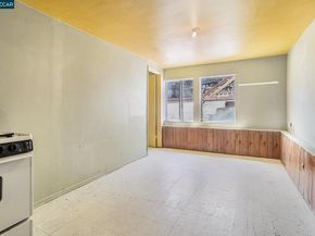 841 Ocean Ave, San Francisco CA 94112