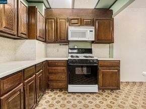 841 Ocean Ave, San Francisco CA 94112