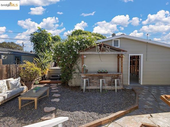 1342 Russell St, Berkeley CA 94702