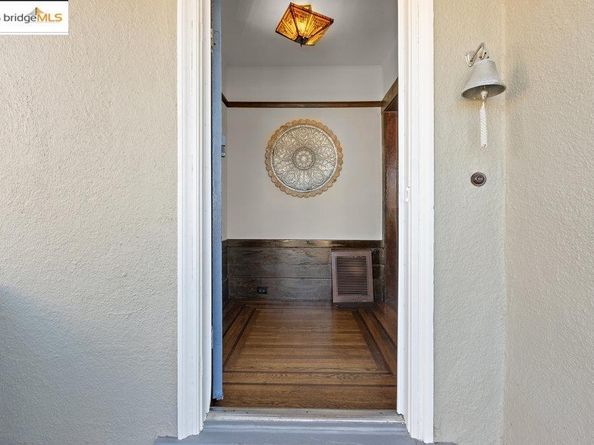 1342 Russell St, Berkeley CA 94702