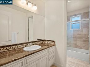 130 Arundel Dr, Hayward CA 94542