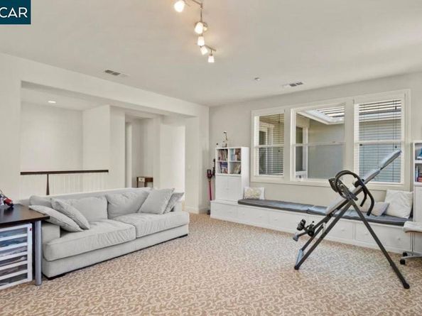 130 Arundel Dr, Hayward CA 94542