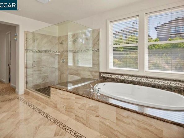 130 Arundel Dr, Hayward CA 94542