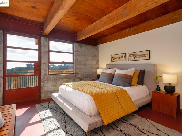 100 Tres Mesas, Orinda CA 94563