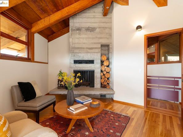 100 Tres Mesas, Orinda CA 94563