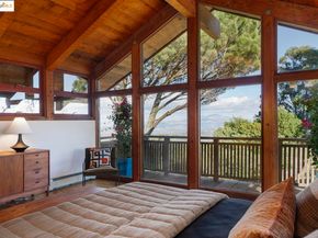 100 Tres Mesas, Orinda CA 94563