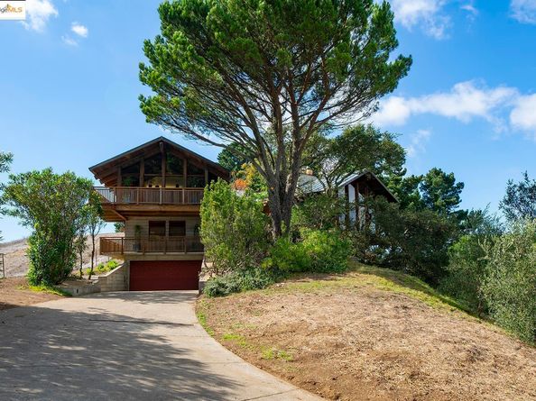 100 Tres Mesas, Orinda CA 94563