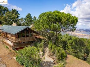 100 Tres Mesas, Orinda CA 94563