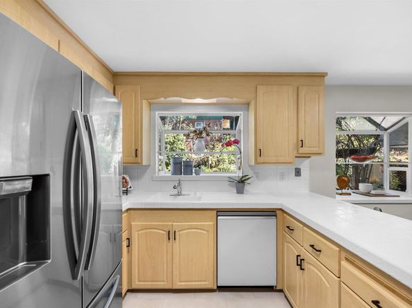 16274 San Remo Dr, San Leandro CA 94578