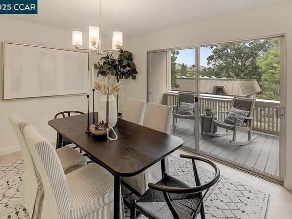 2940 Tice Creek Dr 6, Walnut Creek CA 94595