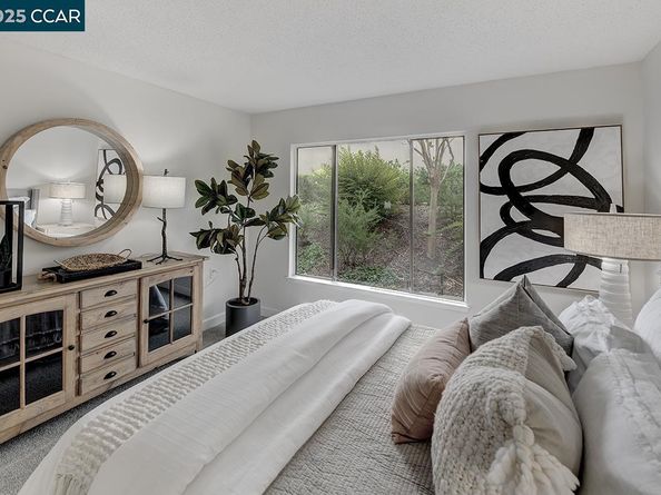 2940 Tice Creek Dr 6, Walnut Creek CA 94595