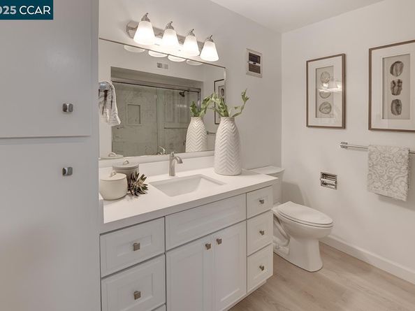 2940 Tice Creek Dr 6, Walnut Creek CA 94595