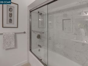 2940 Tice Creek Dr 6, Walnut Creek CA 94595