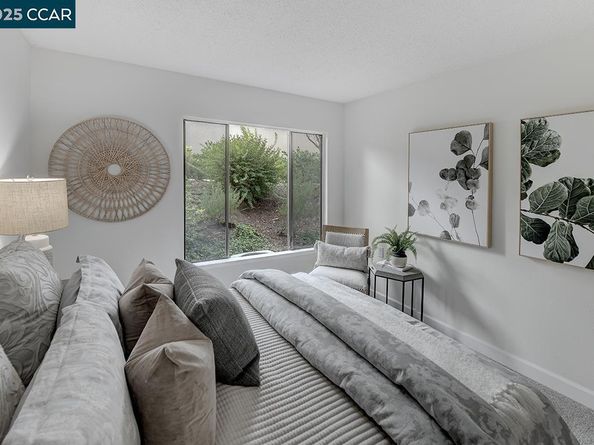 2940 Tice Creek Dr 6, Walnut Creek CA 94595