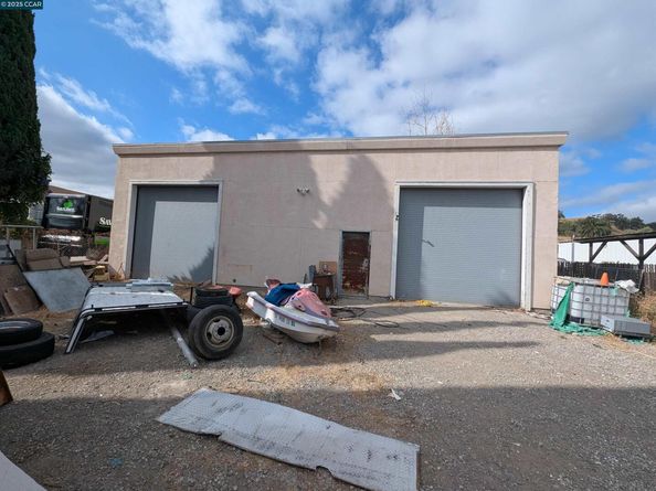 4970 Blum Rd, Martinez CA 94553