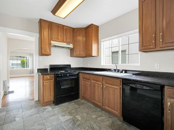 2206 66Th Ave, Oakland CA 94605