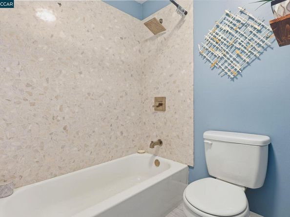 1700 Gough St 308, San Francisco CA 94109