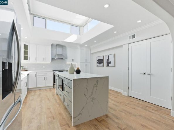 2132 Golden Rain Rd 2, Walnut Creek CA 94595