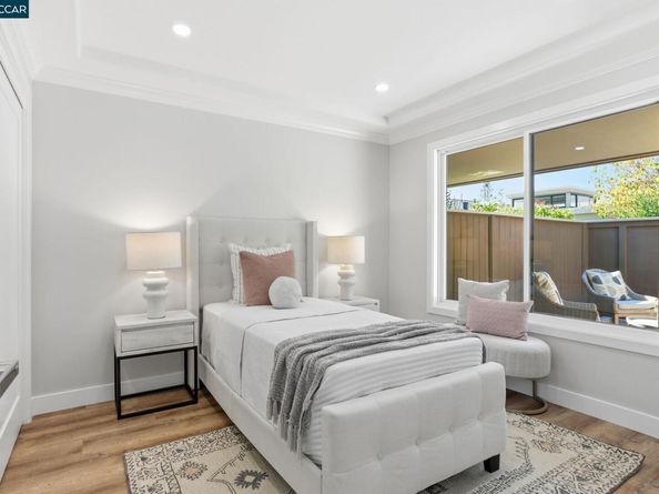 2132 Golden Rain Rd 2, Walnut Creek CA 94595