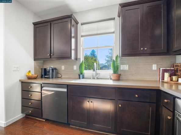 1960 Almond Ave, Walnut Creek CA 94596