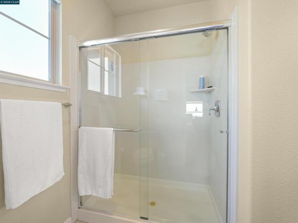 1960 Almond Ave, Walnut Creek CA 94596