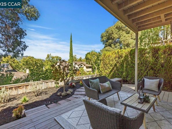 1875 Lamplight Ct, Walnut Creek CA 94597