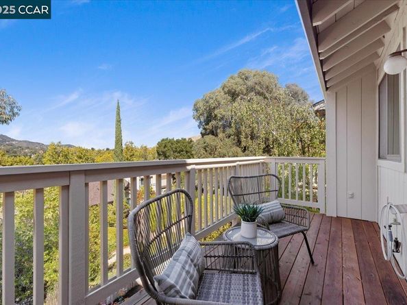 1875 Lamplight Ct, Walnut Creek CA 94597