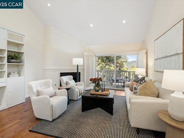 1875 Lamplight Ct, Walnut Creek CA 94597