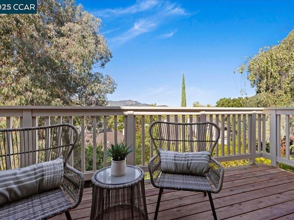1875 Lamplight Ct, Walnut Creek CA 94597