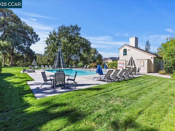 1875 Lamplight Ct, Walnut Creek CA 94597